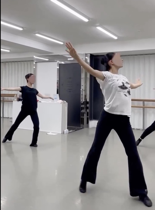 宝塚音楽学校受験 スズキ・バレエアート・スタジオ 宝塚南口